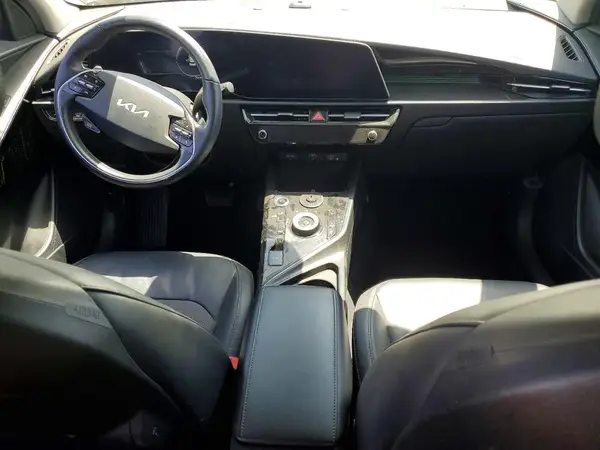 KNDCR3L11P5028654 2023 KIA NIRO - Image 8