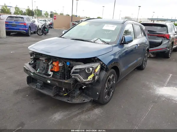 KNDCR3L11P5034096 2023 KIA NIRO - Image 2