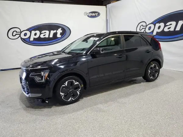 KNDCR3L11P5035930 2023 KIA NIRO - Image 1