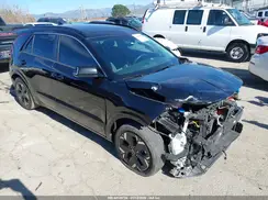 KNDCR3L11P5040044 2023 KIA NIRO