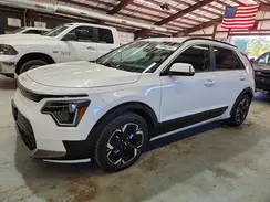 KNDCR3L11P5042893 2023 KIA NIRO