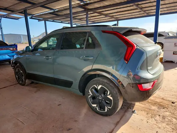 KNDCR3L11P5045583 2023 KIA NIRO - Image 2