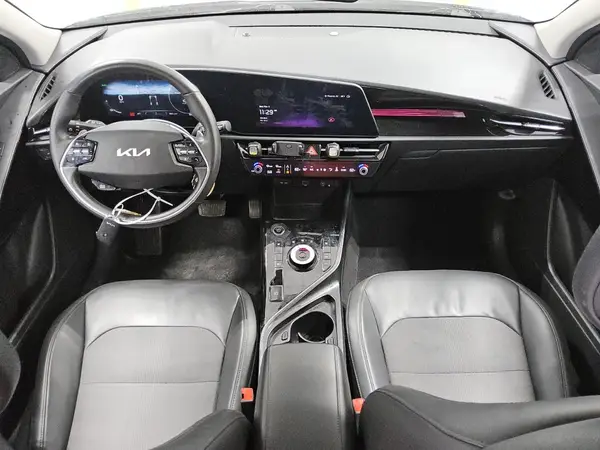KNDCR3L11P5045826 2023 KIA NIRO - Image 8