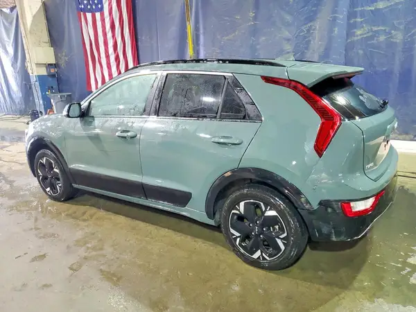 KNDCR3L11P5045888 2023 KIA NIRO - Image 2