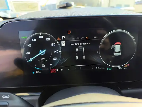 KNDCR3L11P5053604 2023 KIA NIRO - Image 8