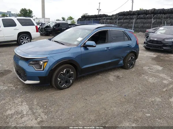 KNDCR3L11P5054767 2023 KIA NIRO - Image 2