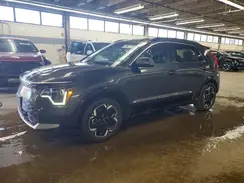 KNDCR3L11P5072458 2023 KIA NIRO