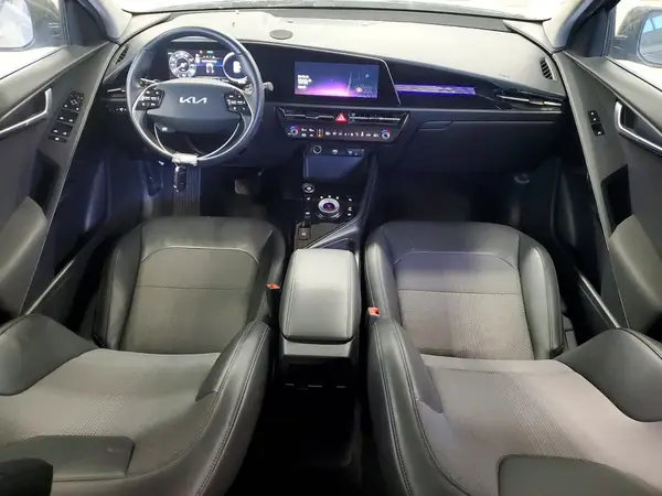 KNDCR3L11P5072458 2023 KIA NIRO - Image 8