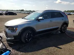 KNDCR3L11P5075165 2023 KIA NIRO