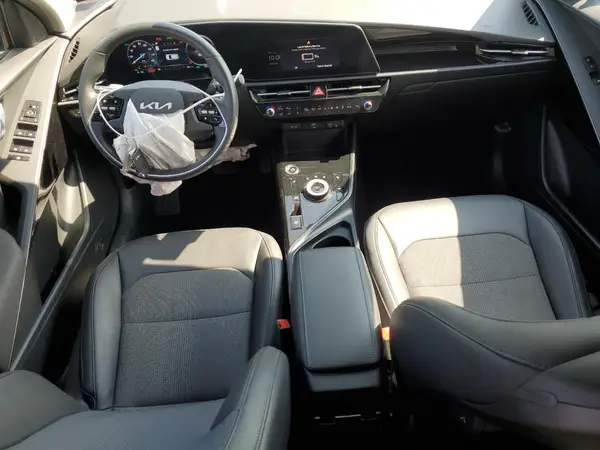 KNDCR3L11P5075165 2023 KIA NIRO - Image 8
