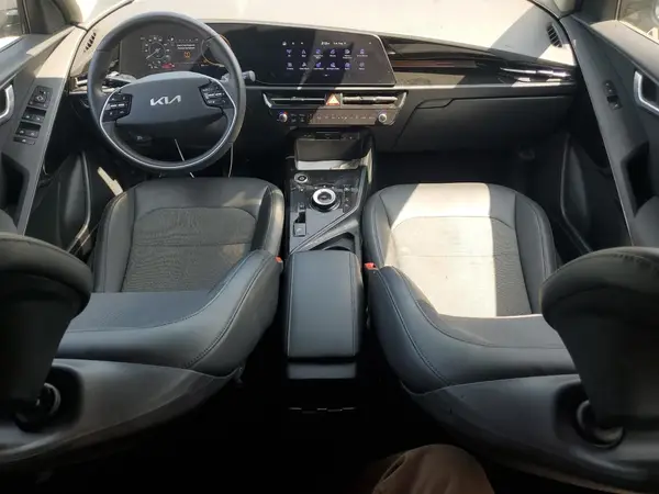 KNDCR3L11P5075473 2023 KIA NIRO - Image 8