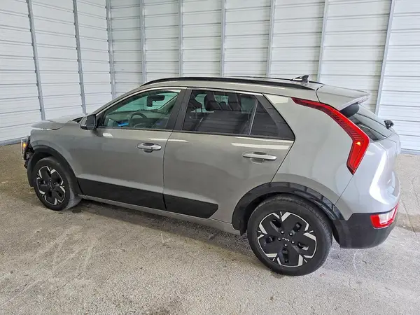 KNDCR3L11R5094740 2024 KIA NIRO - Image 2
