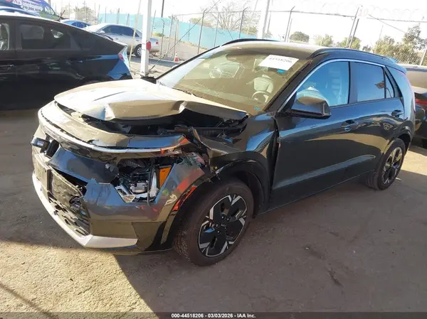 KNDCR3L11R5121242 2024 KIA NIRO - Image 2
