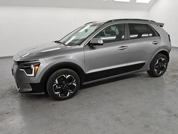 KNDCR3L11R5122388 2024 KIA NIRO - Image 1