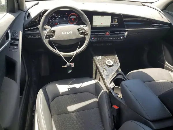 KNDCR3L11S5140184 2025 KIA NIRO - Image 8