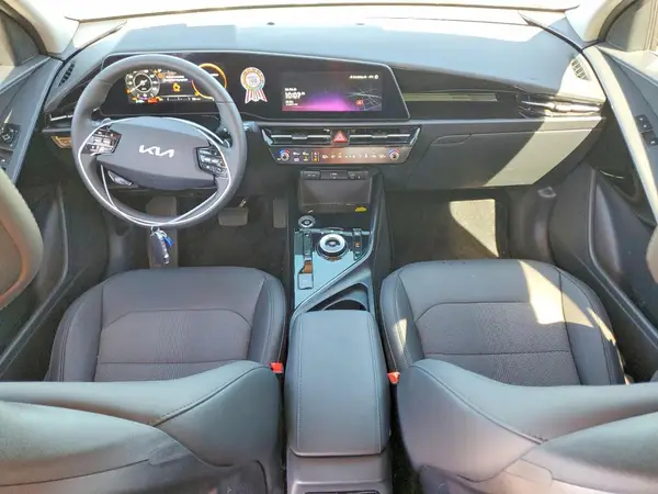 KNDCR3L11S5143604 2025 KIA NIRO - Image 8