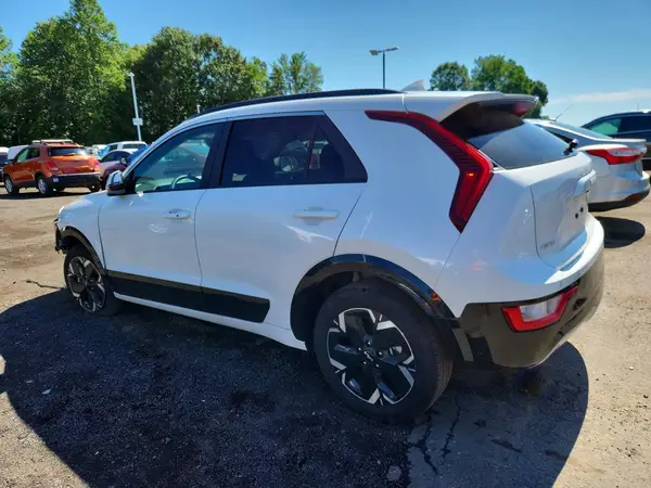 KNDCR3L11S5145398 2025 KIA NIRO - Image 2