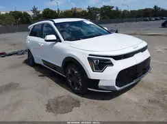 KNDCR3L11T5150411 2026 KIA NIRO
