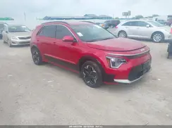 KNDCR3L12P5017291 2023 KIA NIRO