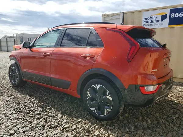 KNDCR3L12P5021616 2023 KIA NIRO - Image 2