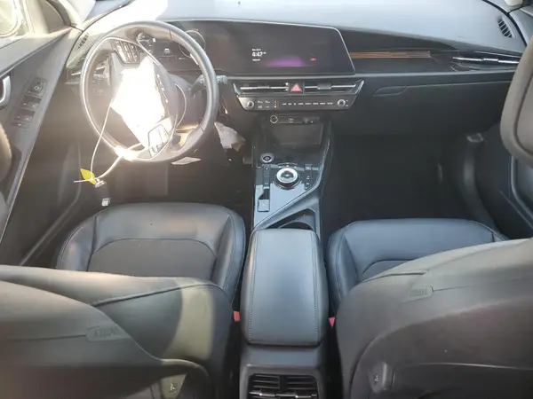 KNDCR3L12P5021860 2023 KIA NIRO - Image 8