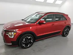 KNDCR3L12P5022703 2023 KIA NIRO