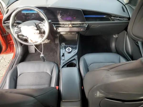 KNDCR3L12P5024984 2023 KIA NIRO - Image 8