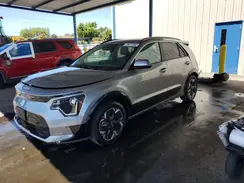 KNDCR3L12P5025598 2023 KIA NIRO