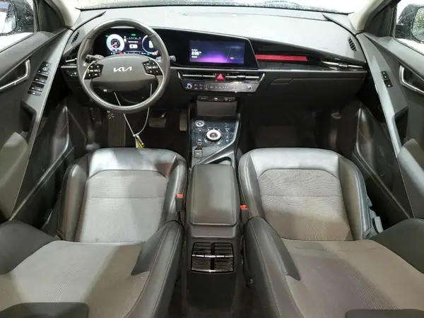 KNDCR3L12P5026444 2023 KIA NIRO - Image 8