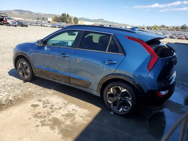 KNDCR3L12P5027108 2023 KIA NIRO - Image 2