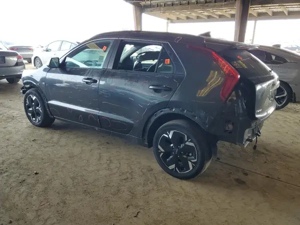 KNDCR3L12P5029800 2023 KIA NIRO - Image 2