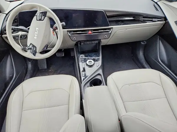 KNDCR3L12P5032969 2023 KIA NIRO - Image 8
