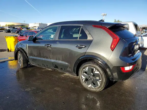 KNDCR3L12P5036178 2023 KIA NIRO - Image 2
