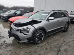 KNDCR3L12P5036245 2023 KIA NIRO