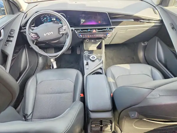 KNDCR3L12P5036472 2023 KIA NIRO - Image 8