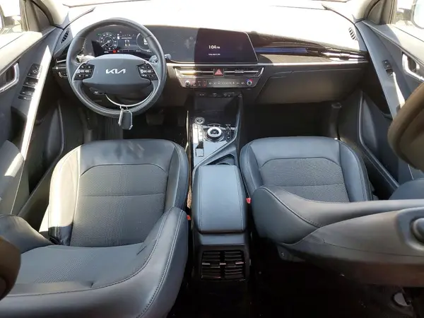 KNDCR3L12P5036505 2023 KIA NIRO - Image 8