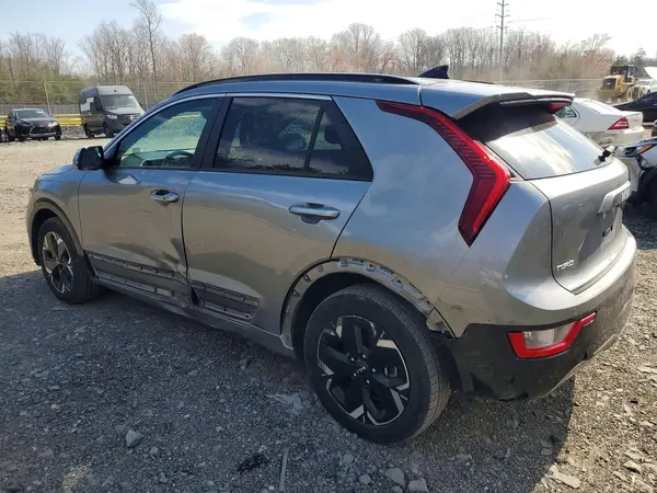 KNDCR3L12P5045947 2023 KIA NIRO - Image 2