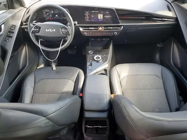 KNDCR3L12P5045947 2023 KIA NIRO - Image 8