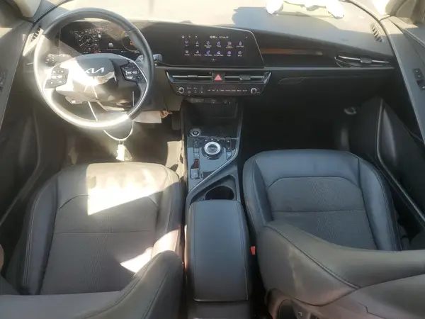 KNDCR3L12P5045978 2023 KIA NIRO - Image 8