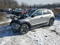 KNDCR3L12P5053630 2023 KIA NIRO