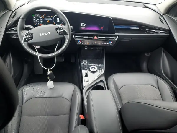 KNDCR3L12P5054728 2023 KIA NIRO - Image 8