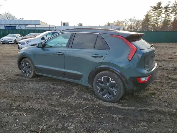 KNDCR3L12P5054910 2023 KIA NIRO - Image 2