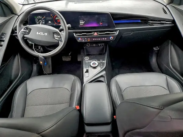 KNDCR3L12P5054910 2023 KIA NIRO - Image 8