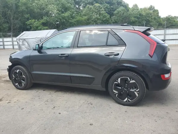 KNDCR3L12P5055281 2023 KIA NIRO - Image 2