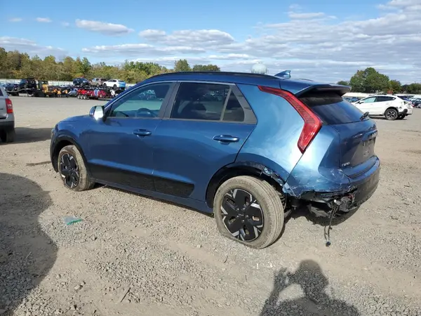 KNDCR3L12P5061999 2023 KIA NIRO - Image 2
