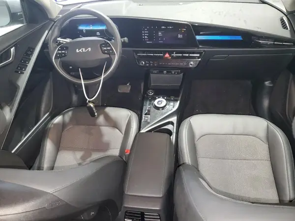 KNDCR3L12P5073098 2023 KIA NIRO - Image 8