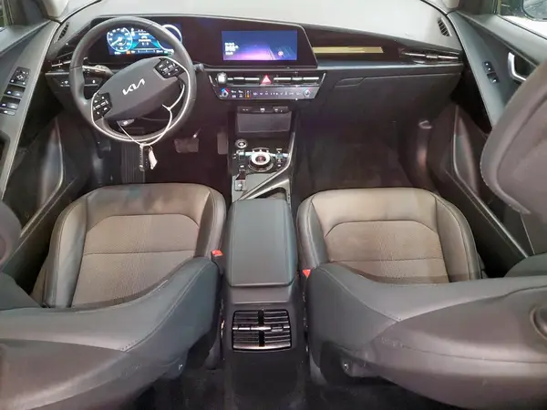 KNDCR3L12P5073442 2023 KIA NIRO - Image 8
