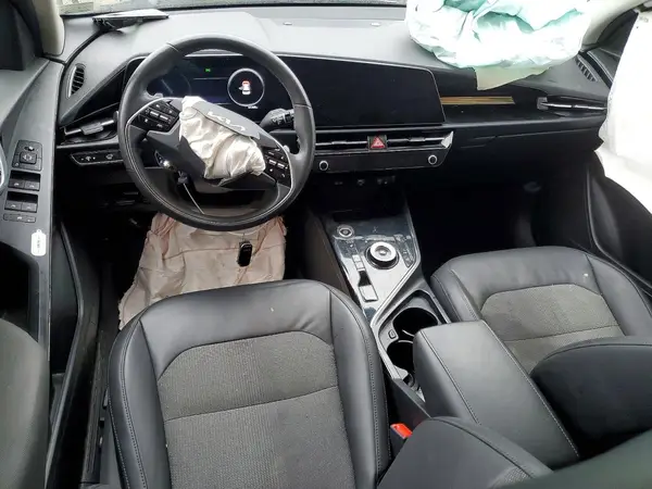 KNDCR3L12P5075482 2023 KIA NIRO - Image 8