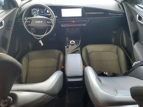 KNDCR3L12R5078224 2024 KIA NIRO - Image 8