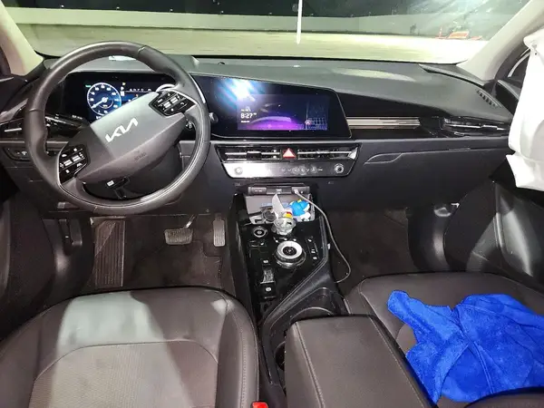 KNDCR3L12R5099459 2024 KIA NIRO - Image 8